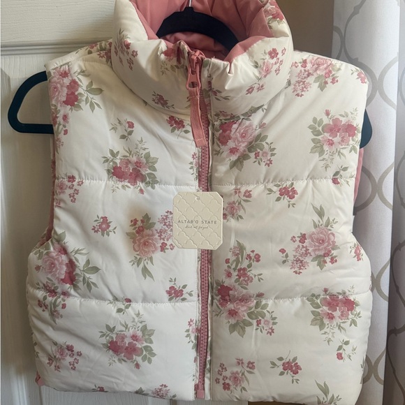 Altar'd State Jackets & Blazers - Altar'd State Floral Puffer Vest - Pink and Cream